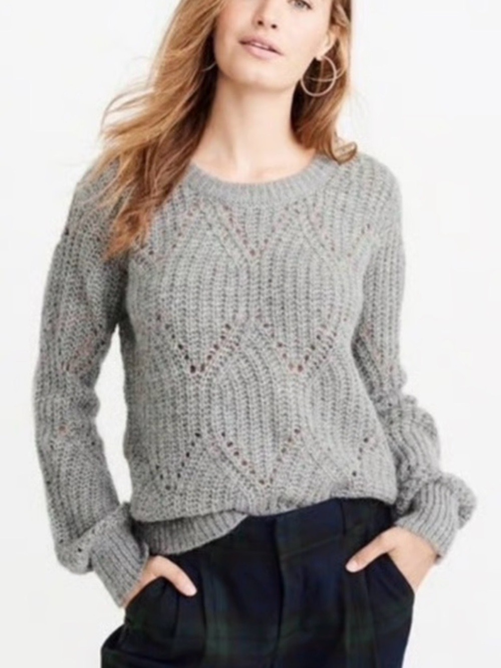 Abercrombie & Fitch Gray Knit Crewneck Sweater Medium